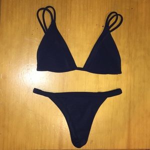 Benoa navy blue ribbed set